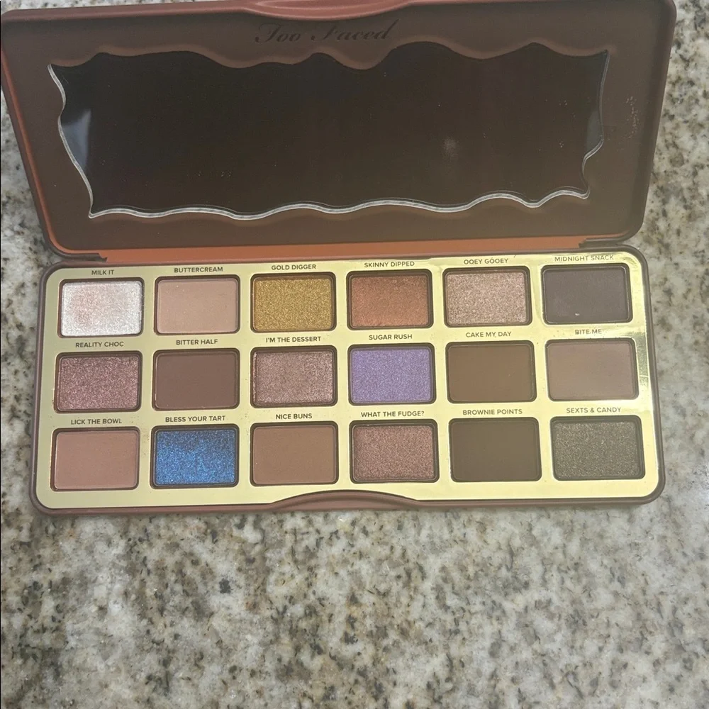 Too Faced Better Than Chocolate eyeshadow palette